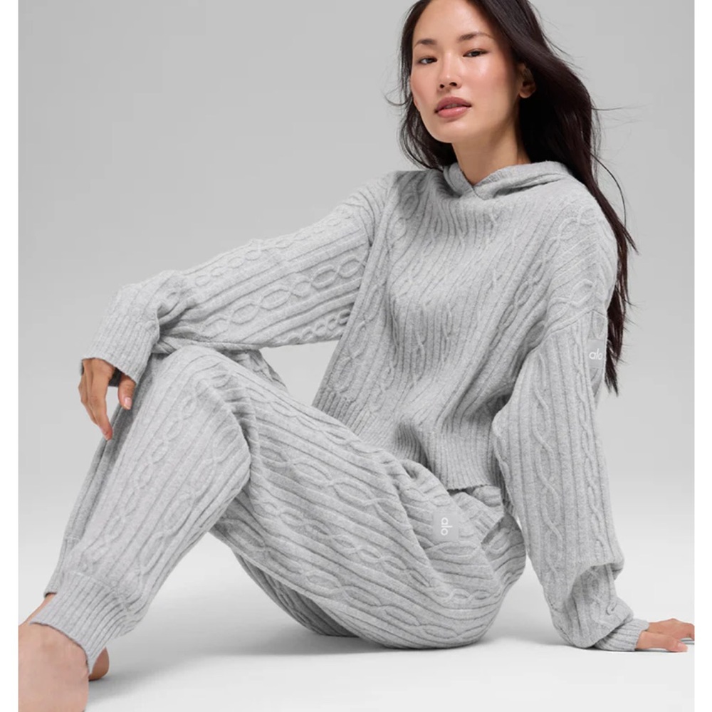 ALO Yoga Athletic Heather Grey Lounge Set